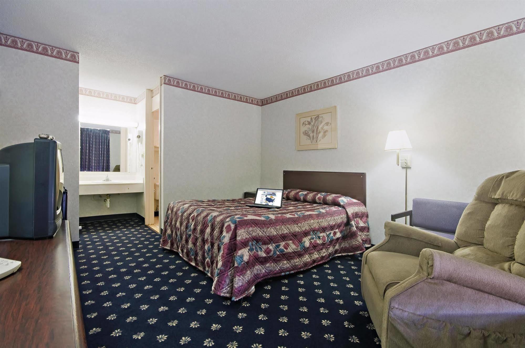Rodeway Inn Dalton Cameră foto